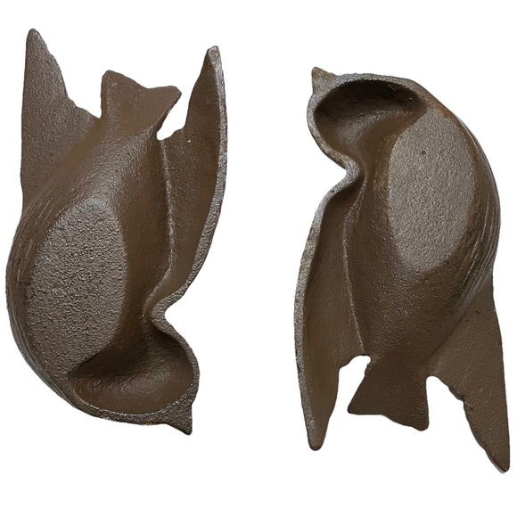 Vintage Cast Iron Ashtrays Sparrow Ornate Detailed Birds Pair Heavy Art Smoking - Picture 9 of 11